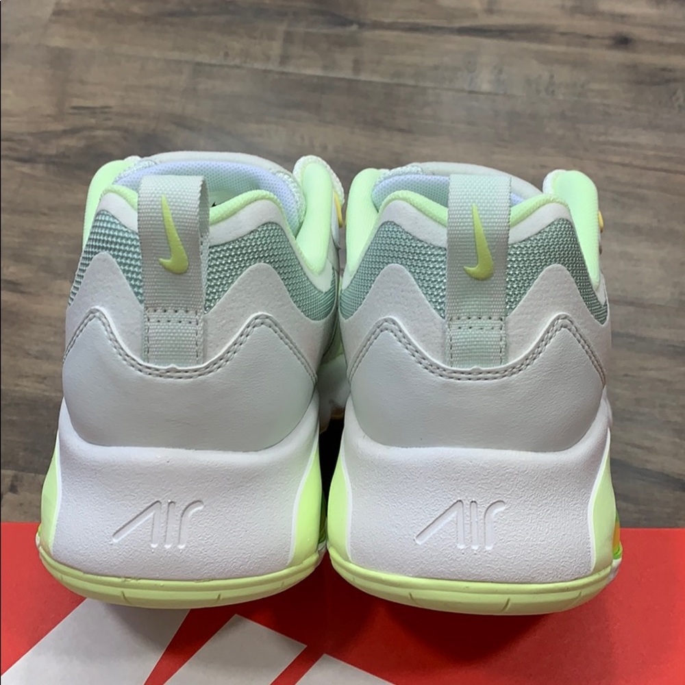 W NIKE AIR MAX 200 - Picture 7 of 16